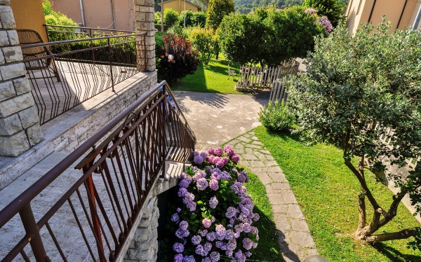 Ingrandisci la foto