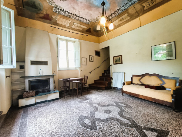 Ingrandisci la foto