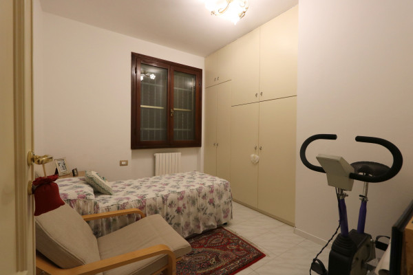 Ingrandisci la foto