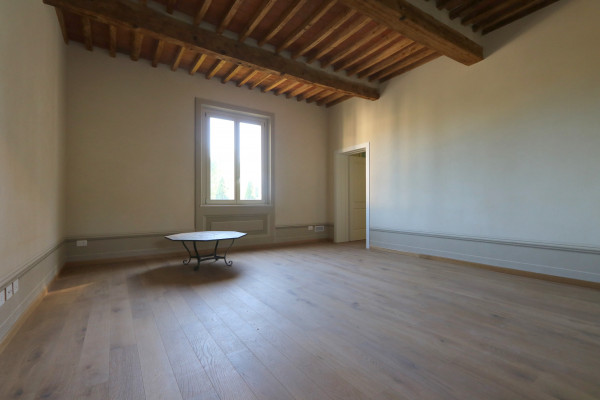 Ingrandisci la foto