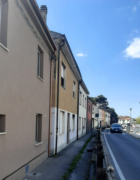 Ingrandisci la foto