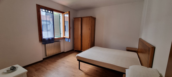 Ingrandisci la foto
