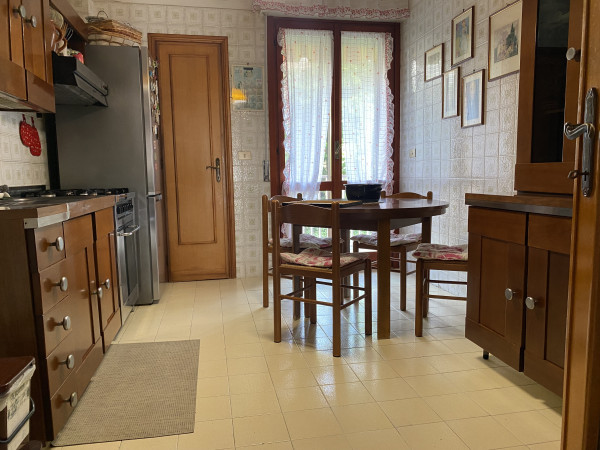 Ingrandisci la foto