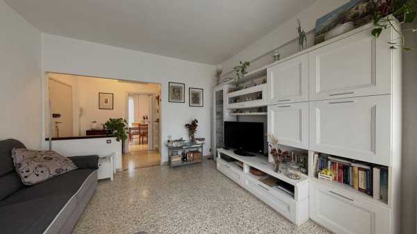 Ingrandisci la foto