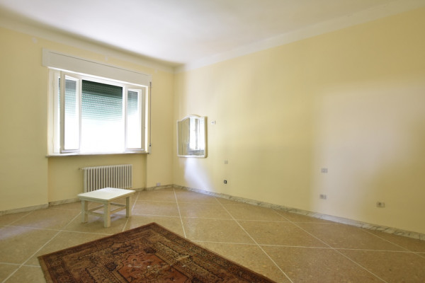 Ingrandisci la foto