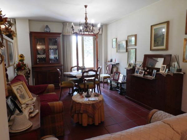 Ingrandisci la foto