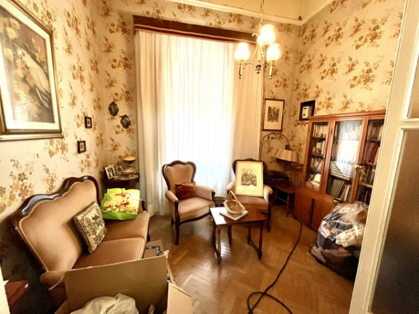 Ingrandisci la foto